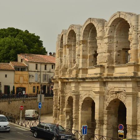 La Pitchoun Des Arenes Villa Arles Exteriör bild
