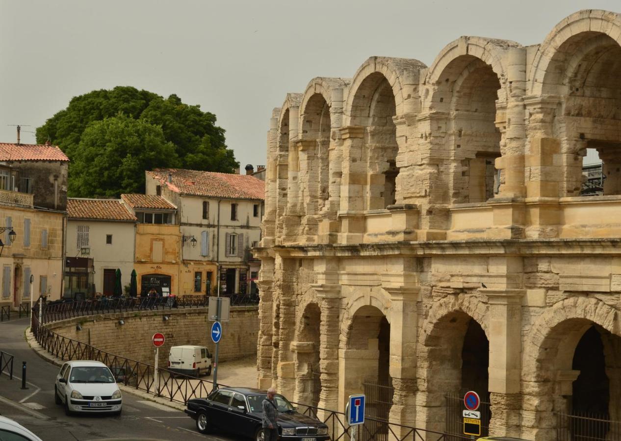 La Pitchoun Des Arenes Villa Arles Exteriör bild