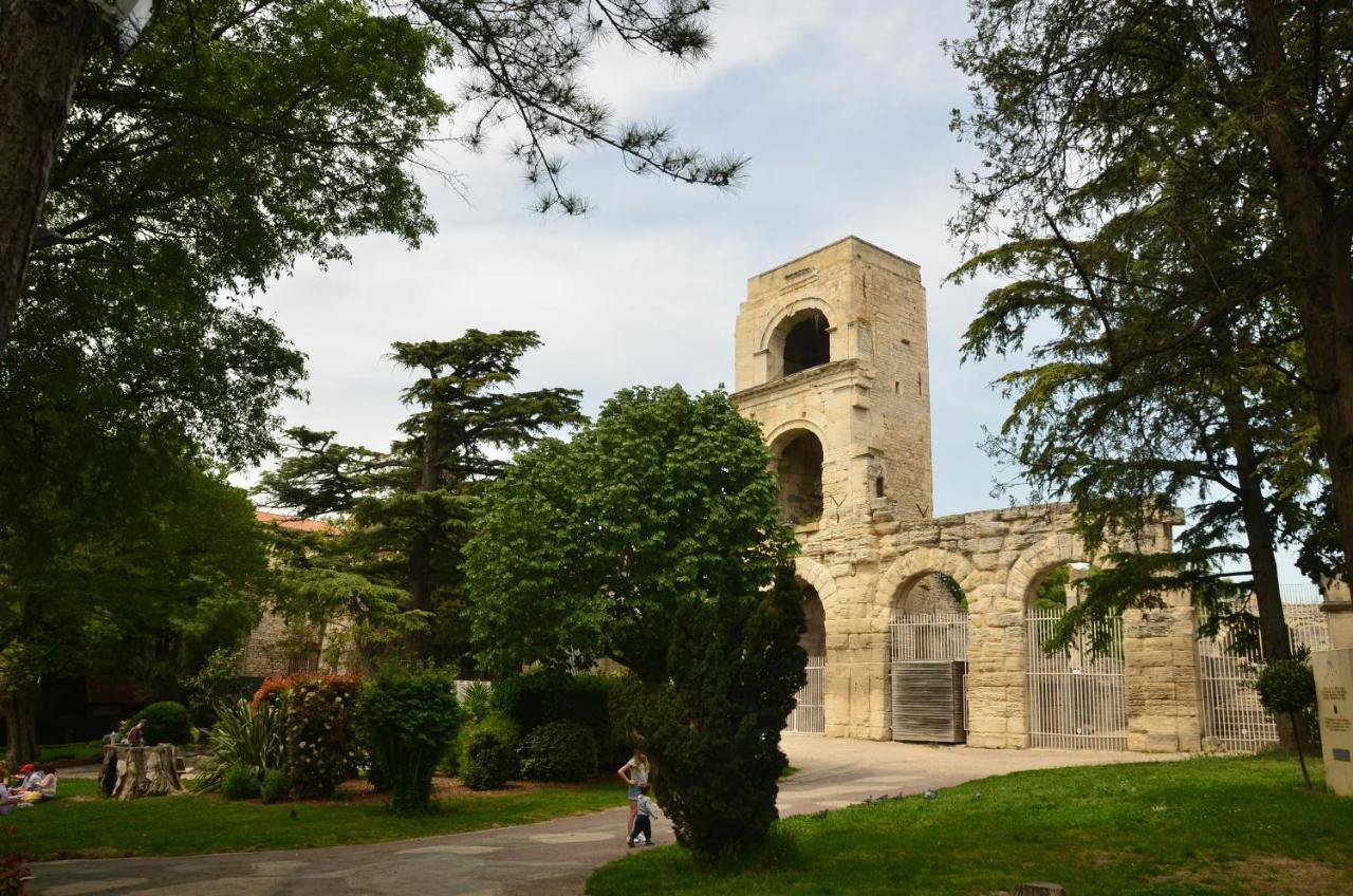 La Pitchoun Des Arenes Villa Arles Exteriör bild